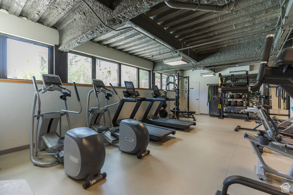 Gym with a wall unit AC