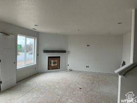 1923 W 1340 N Clinton, UT 84015