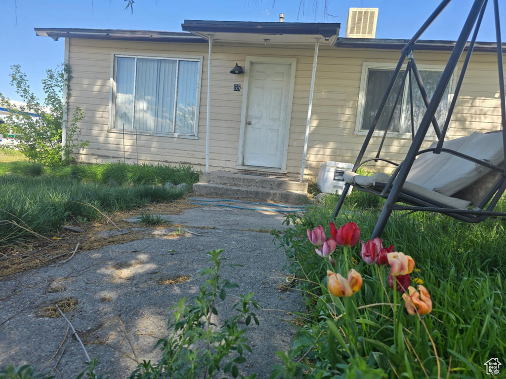 View of property entrance