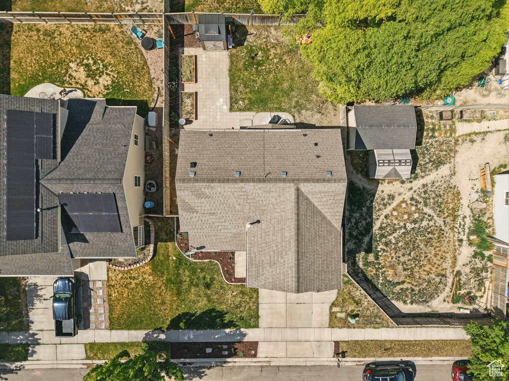 Aerial view of property and surrounding area