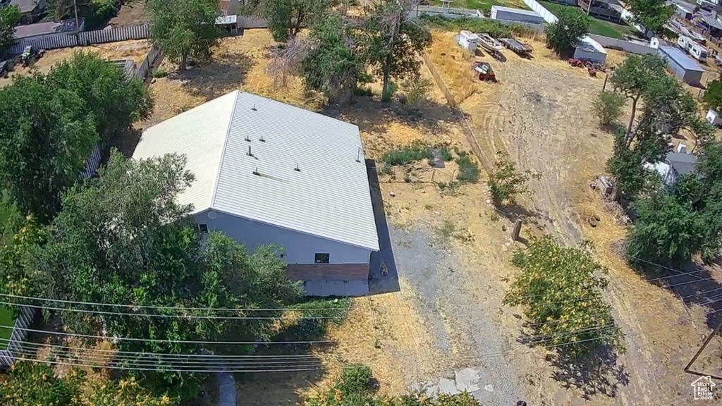 Aerial view of property and surrounding area