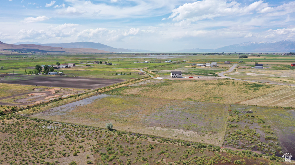 Overview of rural landscape featuring mountains