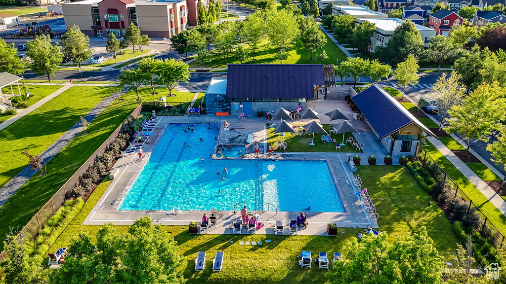 Bird\\\\\\\'s eye view of a pool area