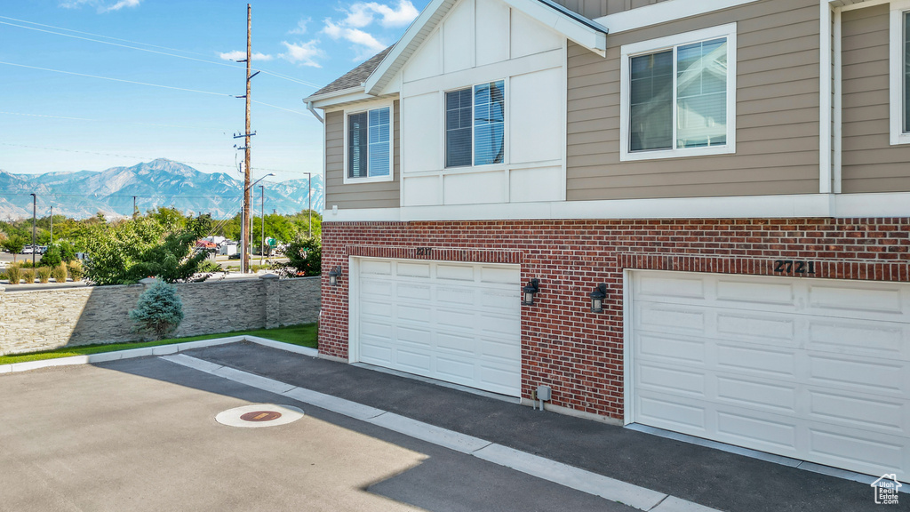 2717 W REDWICK CT Salt Lake City, UT 84129