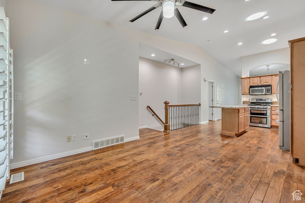 9656 VILLA SPRINGS CV Sandy, UT 84070
