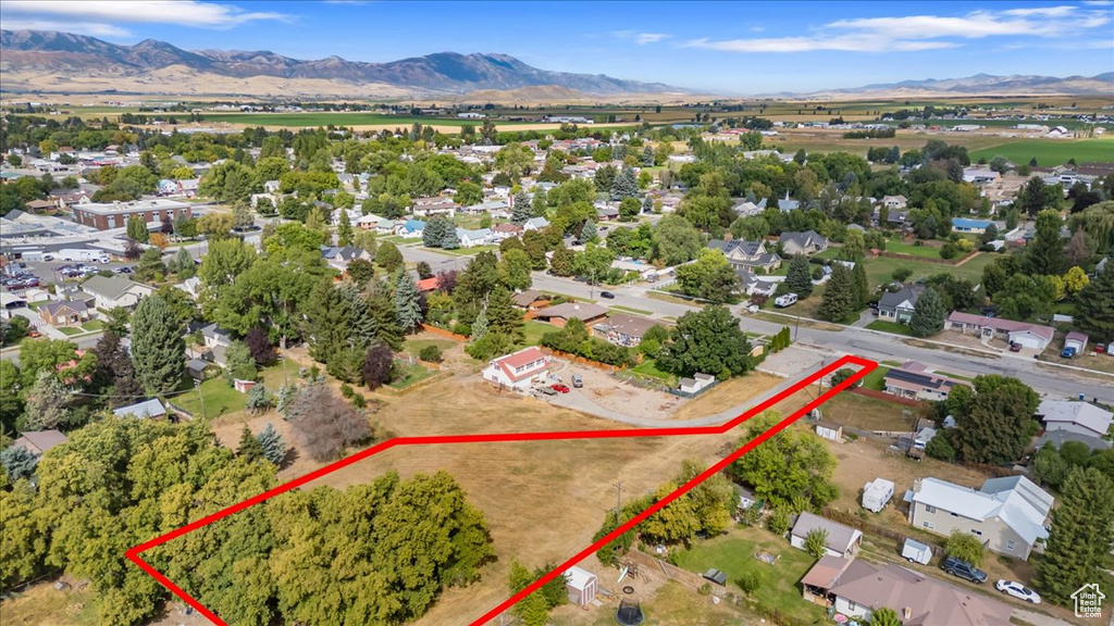 View of property location featuring mountains and property parcel outlined