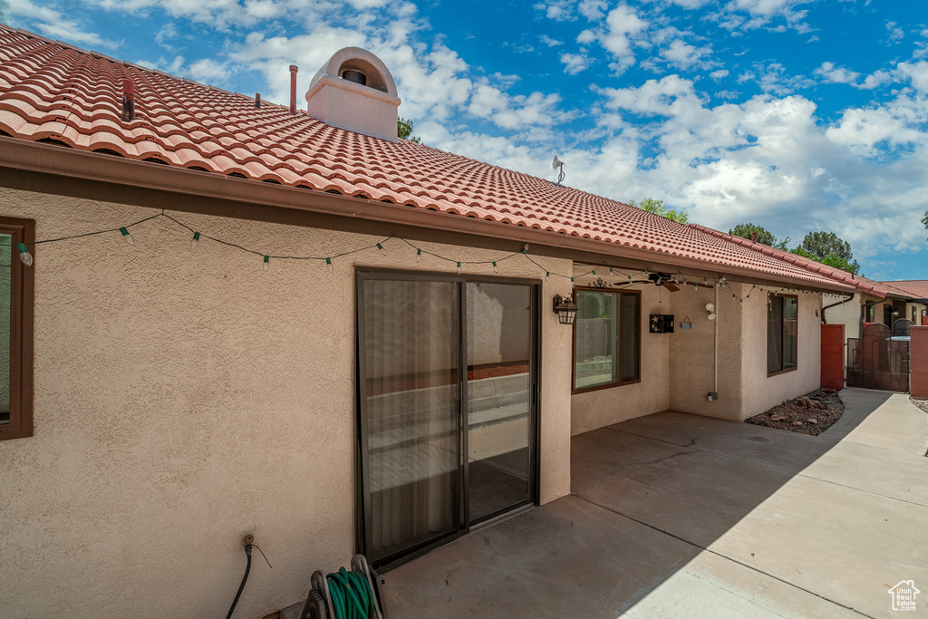 View of patio / terrace featuring ceiling fan