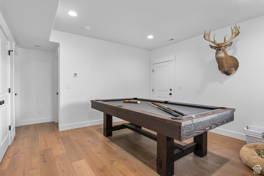 Rec room with billiards, light wood finished floors, and recessed lighting