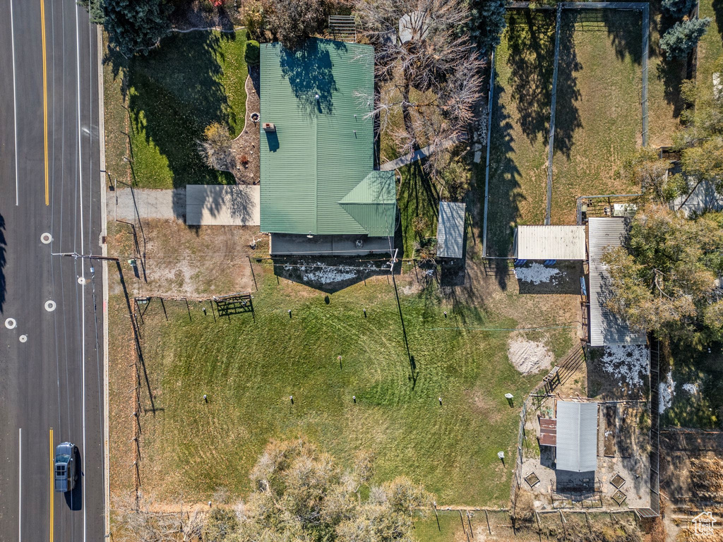 Aerial view of property and surrounding area