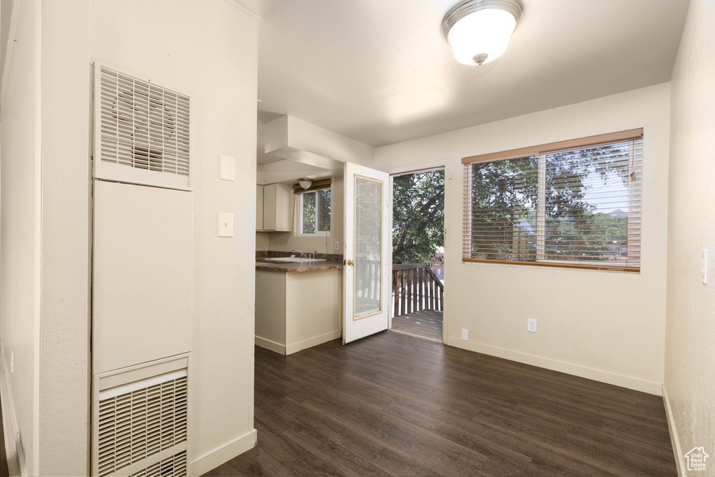 Photo 7 for MLS #2091424 at 577 W 400 South