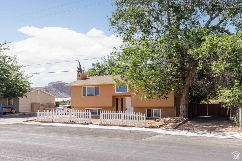 Photo 2 for MLS #2091424 at 577 W 400 South