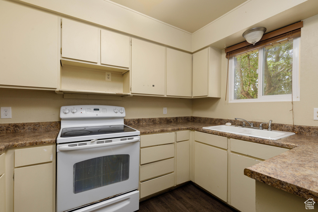Photo 11 for MLS #2091424 at 577 W 400 South