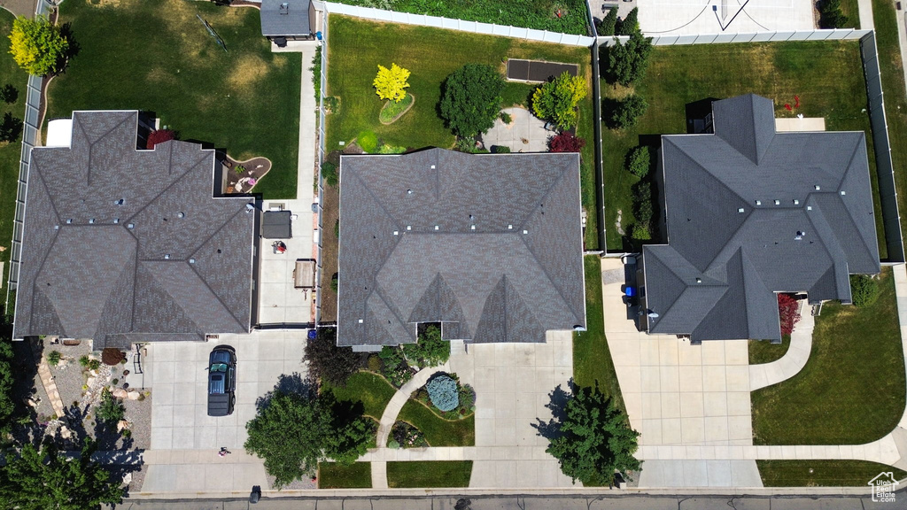 Aerial view of property and surrounding area