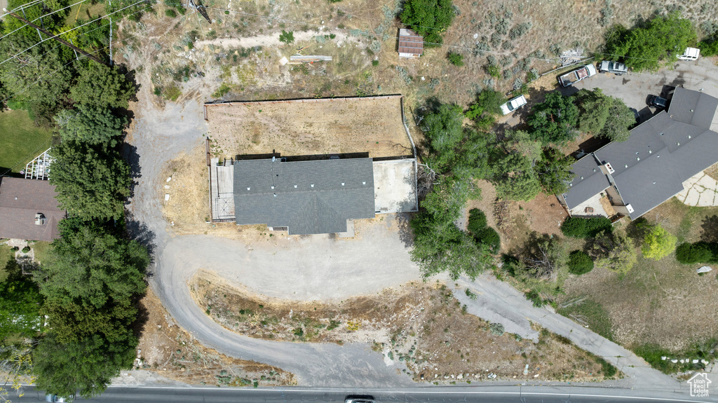 Aerial view of property and surrounding area