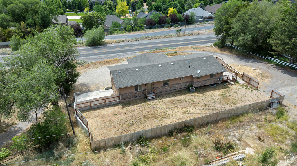 Aerial view of property and surrounding area