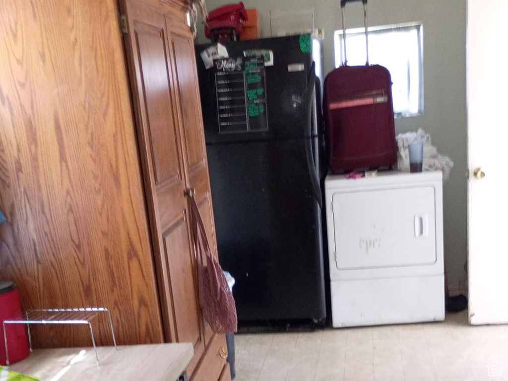 Washroom with washer / dryer
