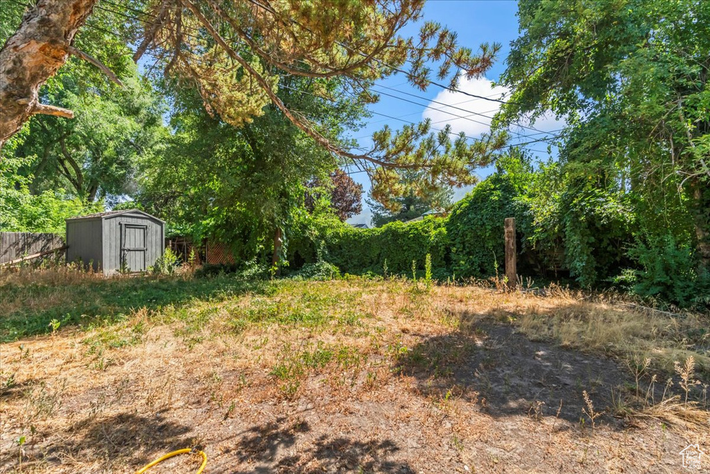 5163 S EASTMOOR RD Holladay, UT 84117