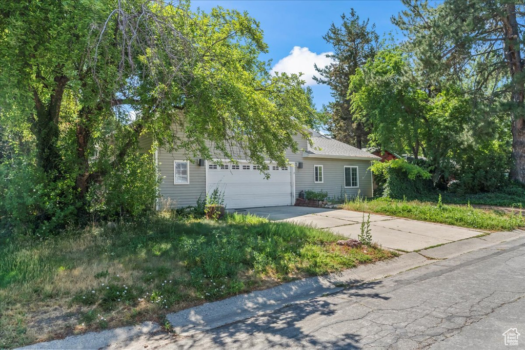 5163 S EASTMOOR RD Holladay, UT 84117