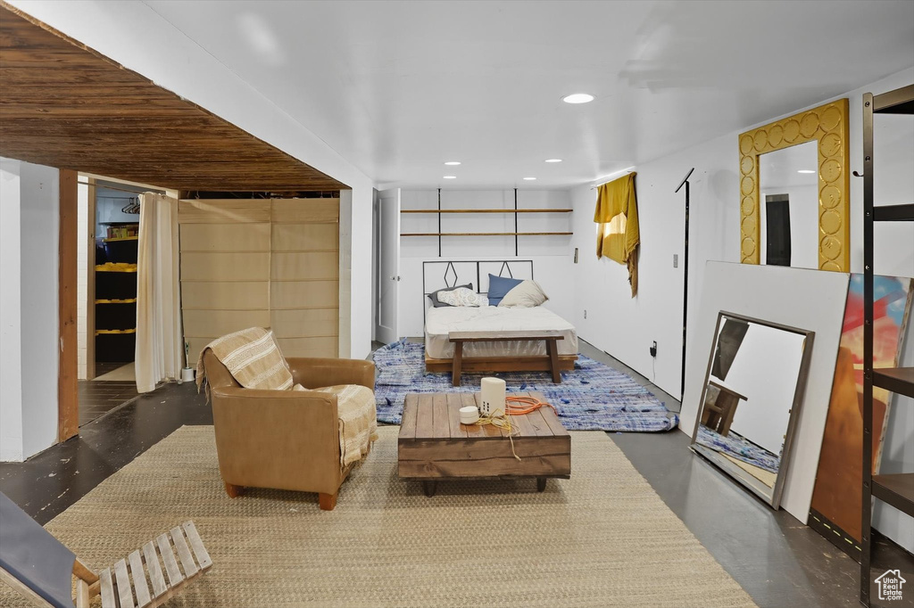 2835 S 2475 E Salt Lake City, UT 84109