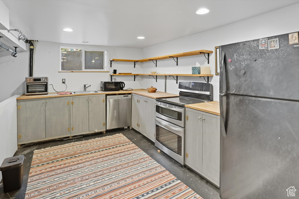 2835 S 2475 E Salt Lake City, UT 84109