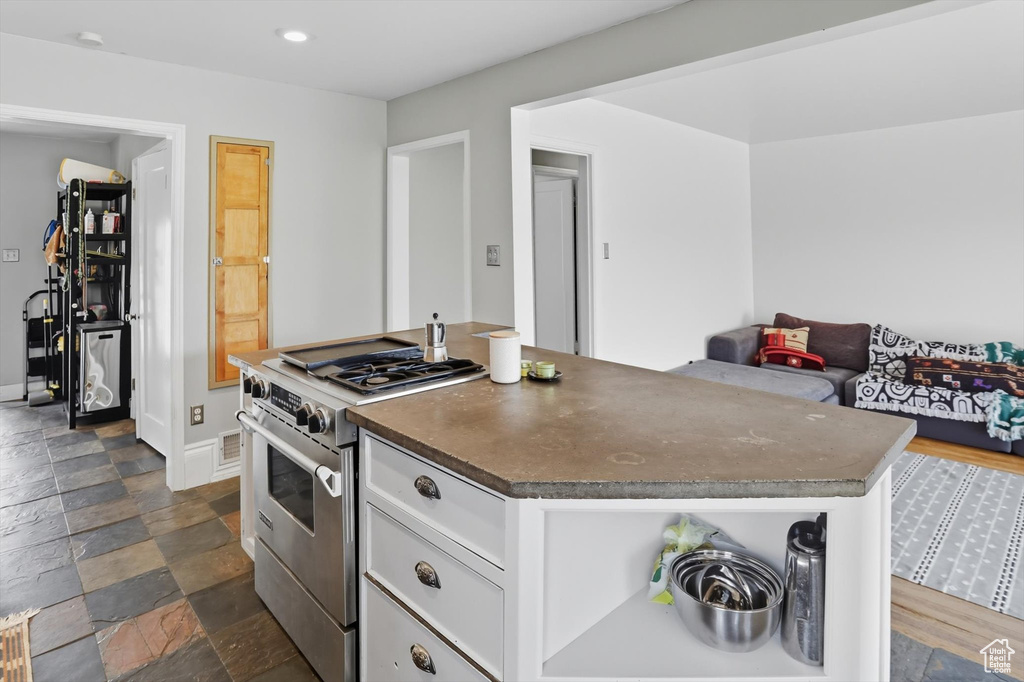 2835 S 2475 E Salt Lake City, UT 84109