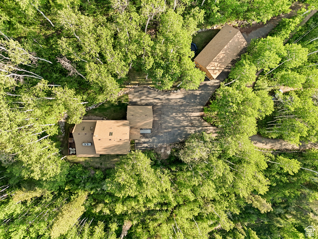 Aerial view of property and surrounding area