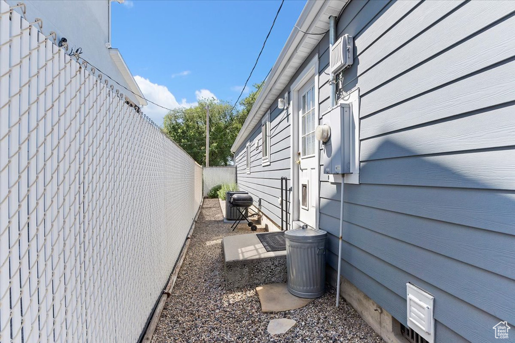 View of home\'s exterior