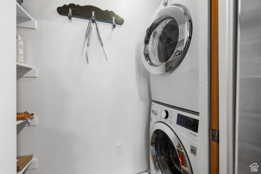 Laundry room with stacked washer / drying machine