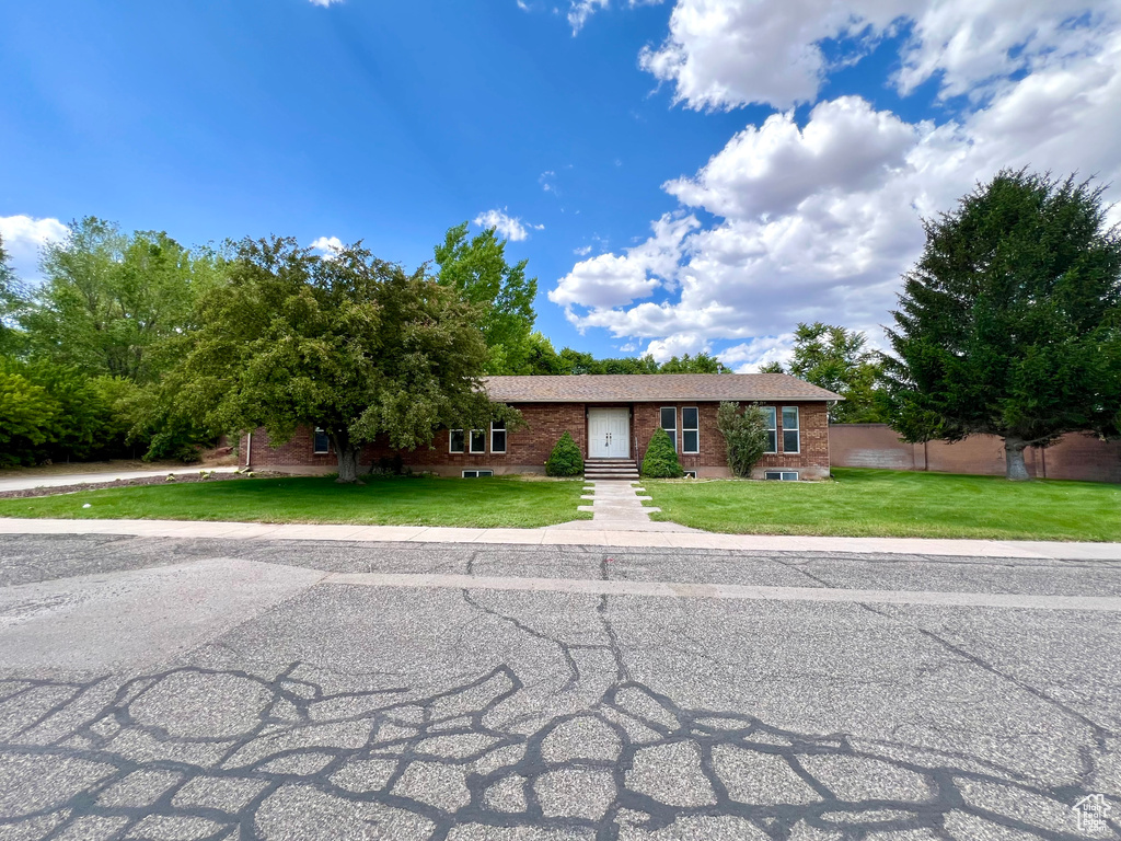 90 W 640 N Richfield, UT 84701