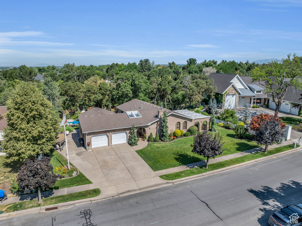 Aerial view of property and surrounding area