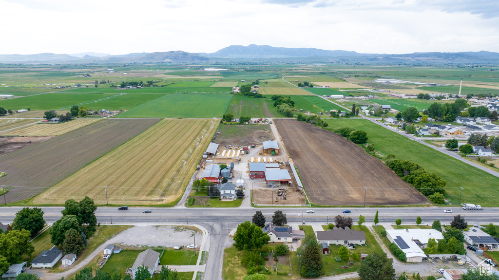 Aerial view of sparsely populated area featuring mountains