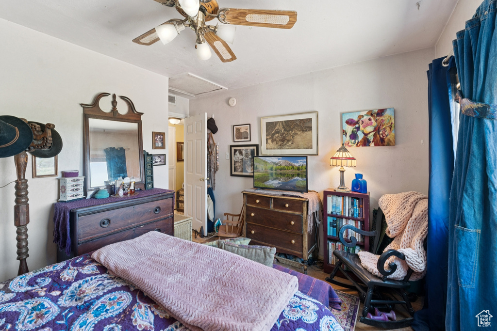 Bedroom featuring a ceiling fan