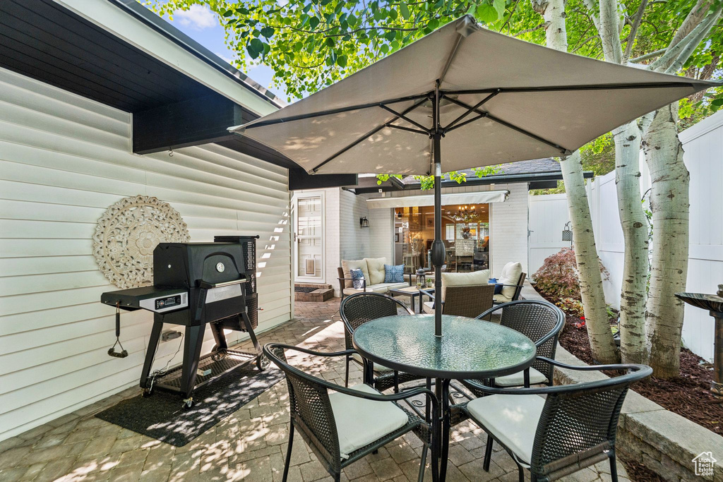 View of patio / terrace featuring outdoor dining area and outdoor lounge area