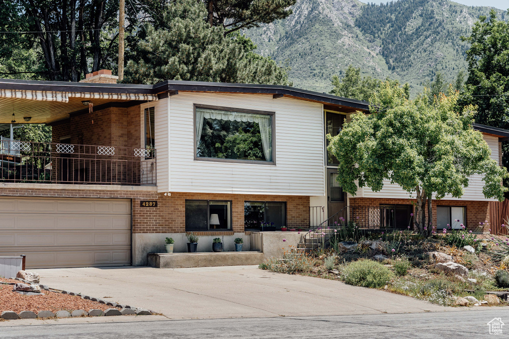 4287 S 2900 DR. Holladay, UT 84124