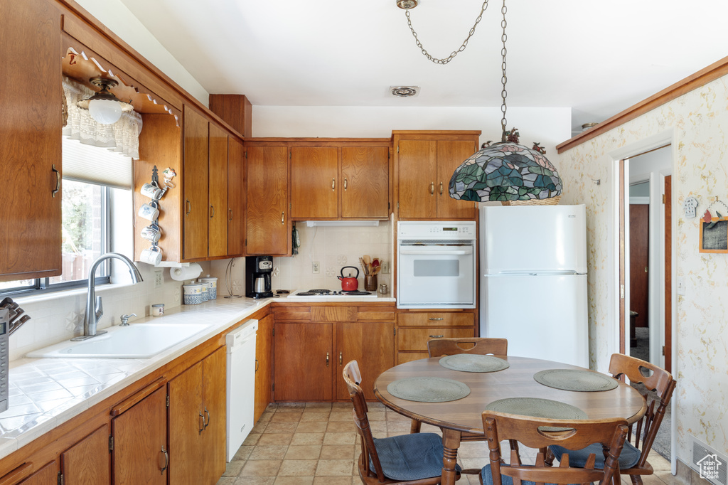 4287 S 2900 DR. Holladay, UT 84124