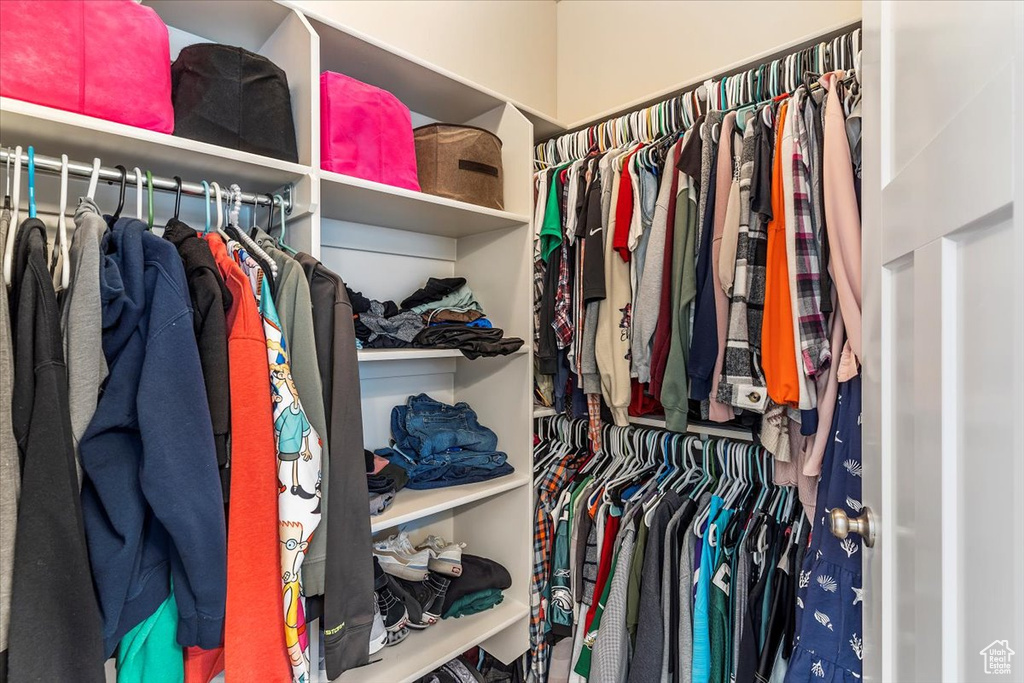 View of walk in closet