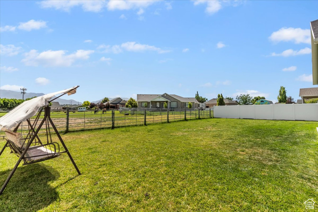 View of yard featuring a residential view
