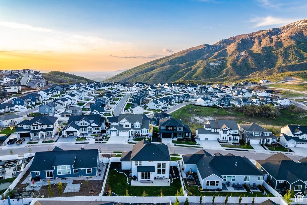 2452 E LONE HILL DR Draper (UT Cnty), UT 84020