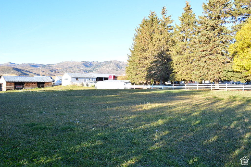 View of yard featuring a mountain view