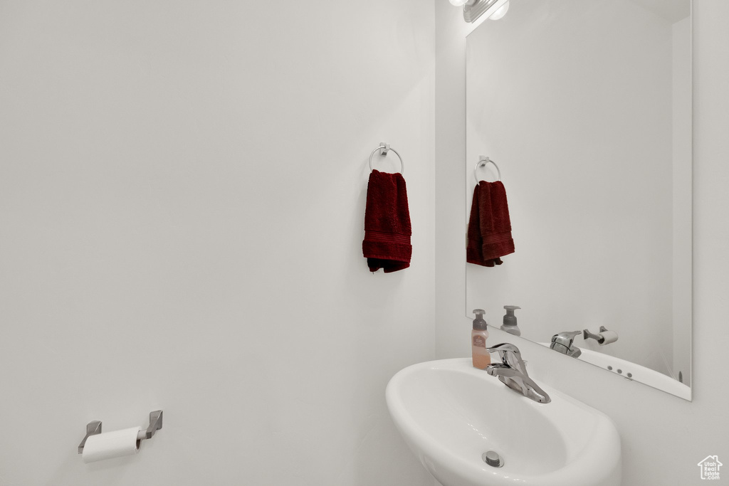 Bathroom with a sink
