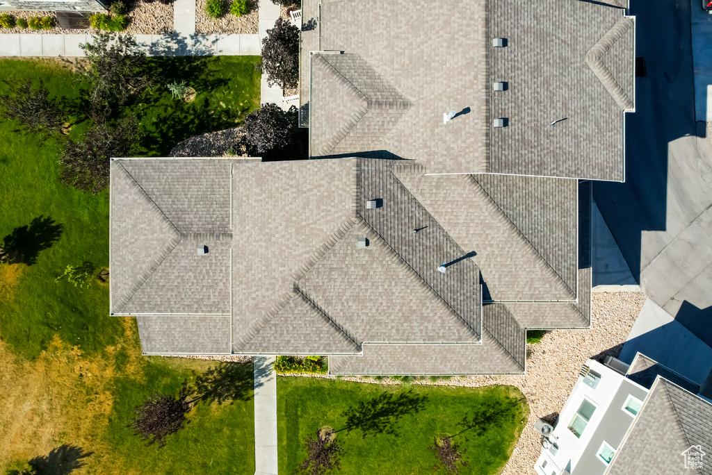 Aerial view of property and surrounding area