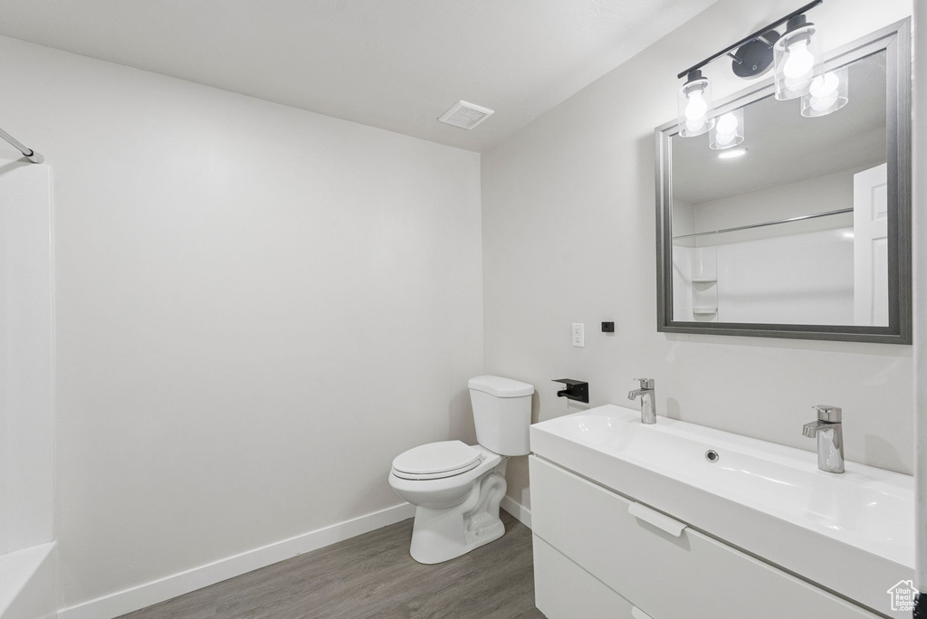 Photo 38 for MLS #2091938 at 1212 Pinehurst Cir
