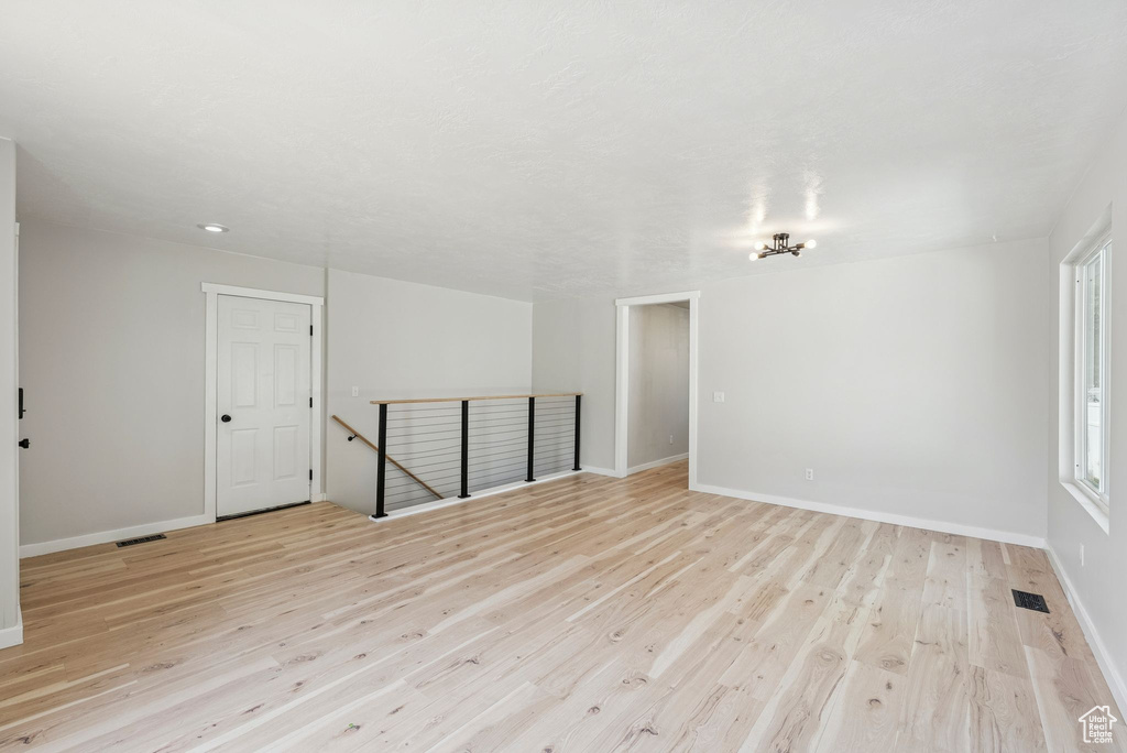 Photo 7 for MLS #2091938 at 1212 Pinehurst Cir