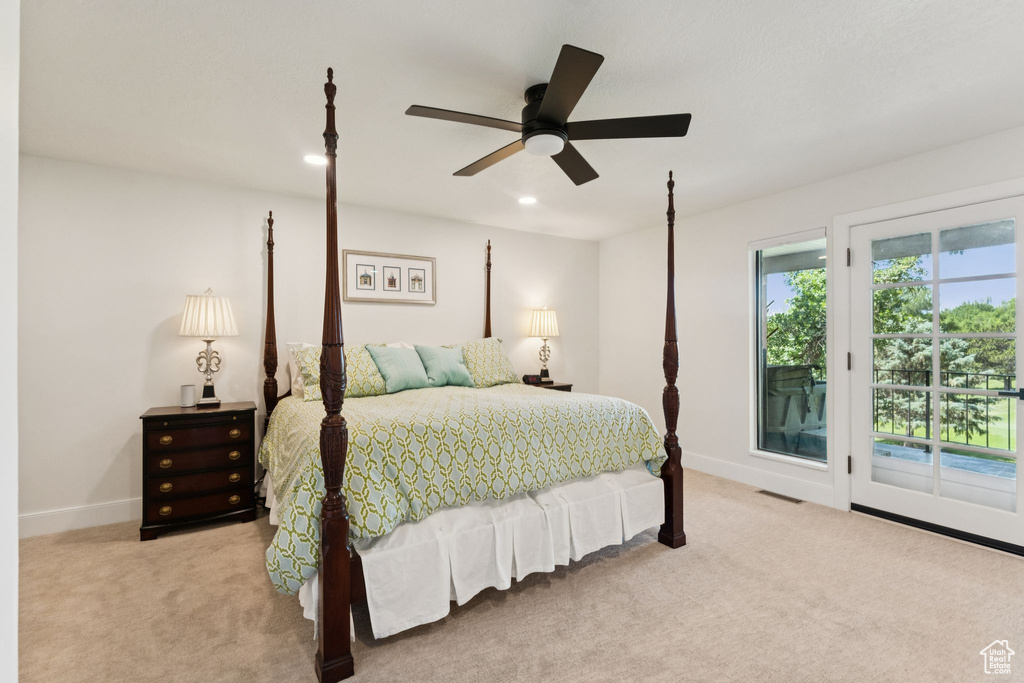 Bedroom with access to exterior, carpet floors, recessed lighting, and ceiling fan