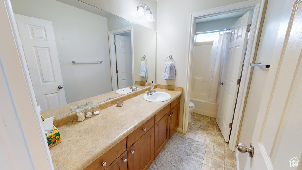 Full bath with vanity and shower / bathtub combination with curtain
