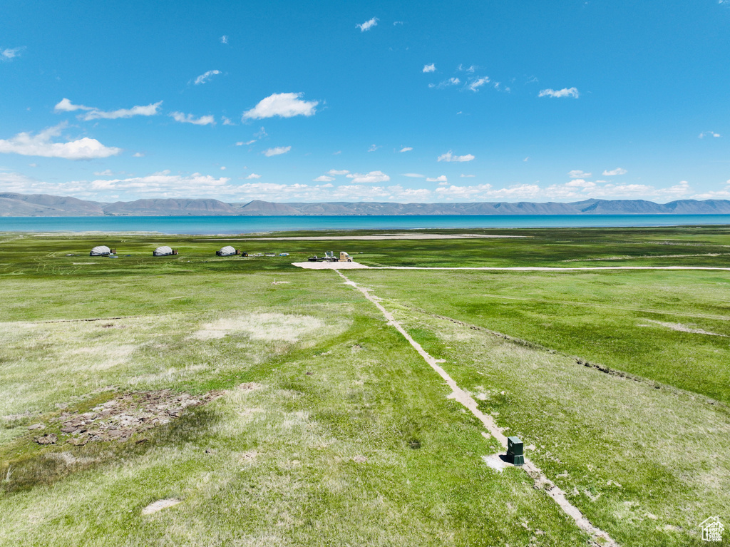 Bird's eye view of a water and mountain view