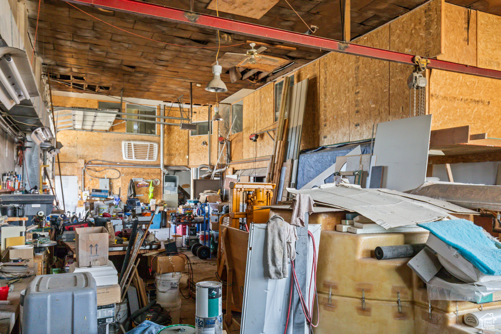 Misc room featuring a workshop area