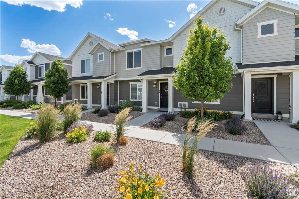 View of townhome / multi-family property