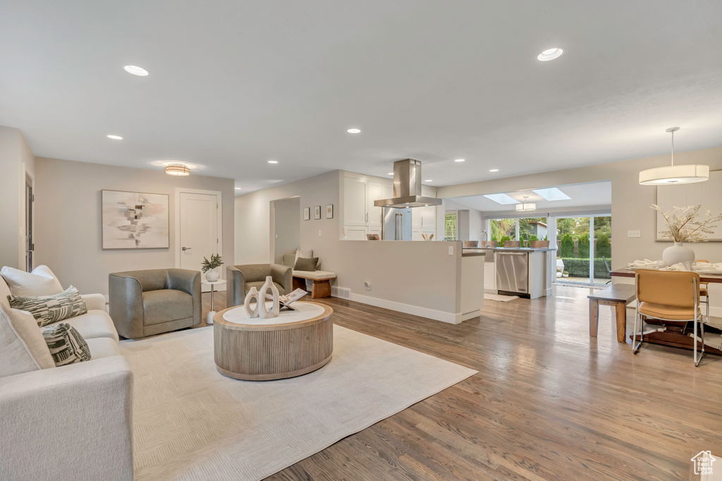 Photo 7 for MLS #2092123 at 2241 E Melodie Ann Way