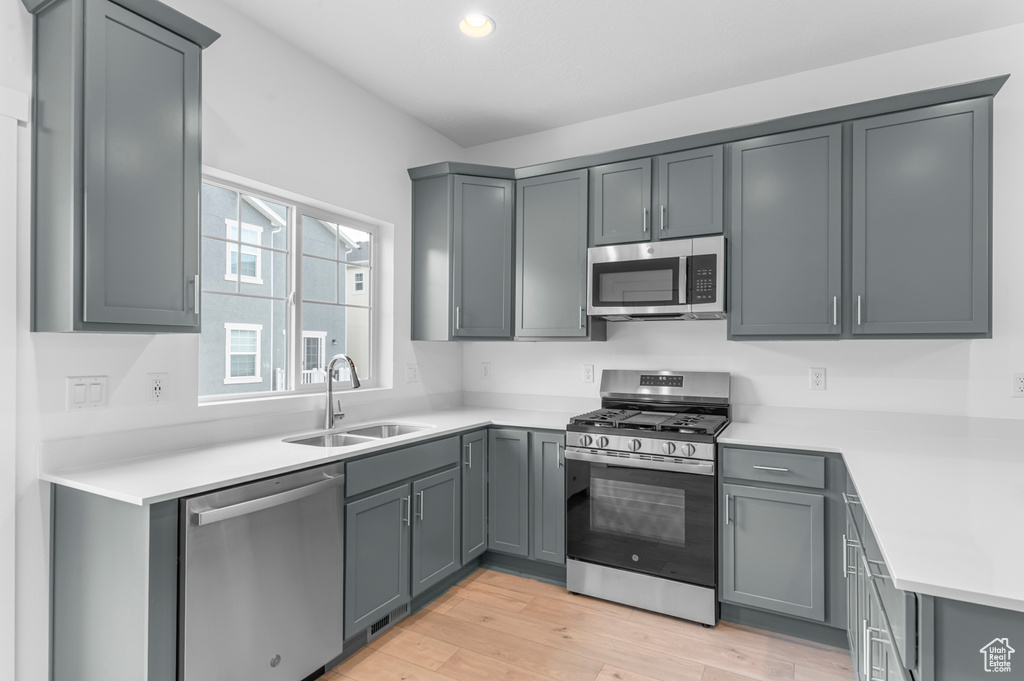 7809 W ALTA SPRINGS LN Magna, UT 84044